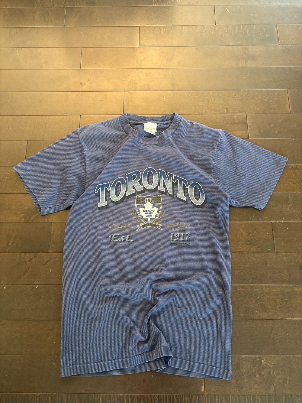 Vintage Toronto Maple leafs NHL Graphic Crewneck T-Shirt - Blue